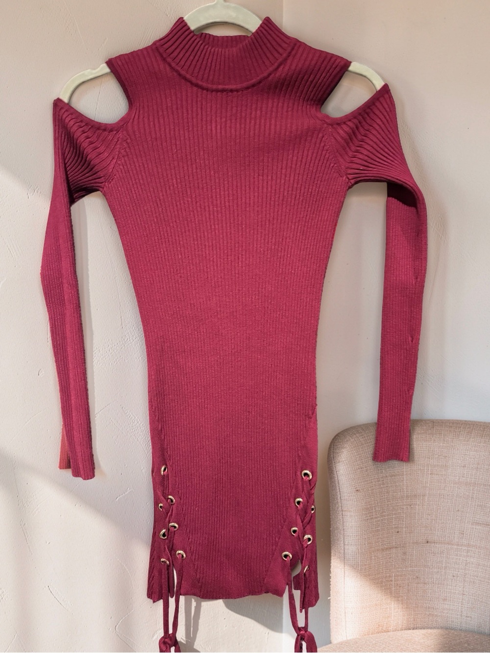 Material Girl Burgundy Cold-Shoulder Ribbed Knit Midi Dress